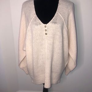 Free People  Pullover V Neck Sweater M NWT Oyster